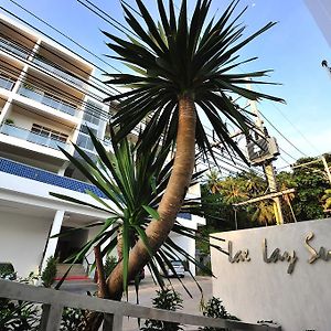 Lae Lay Suites Hotel